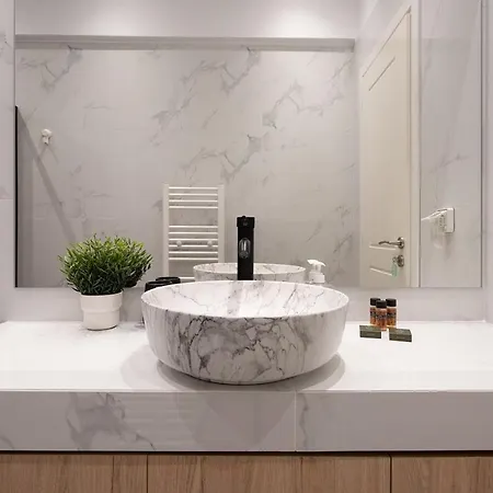אתונה Liv - Cozy Urban Apartment In Pagrati מראה חיצוני תמונה