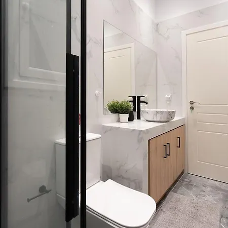 אתונה Liv - Cozy Urban Apartment In Pagrati מראה חיצוני תמונה