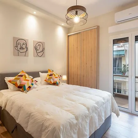 אתונה Liv - Cozy Urban Apartment In Pagrati מראה חיצוני תמונה